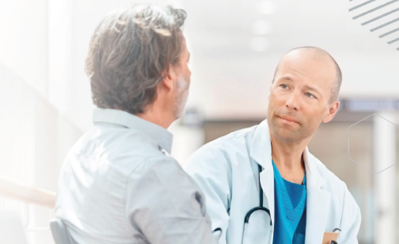 Médico em consulta Médico em consulta