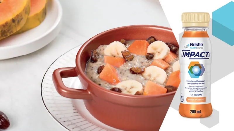 Mingau de aveia com chia, pêssego e tâmara