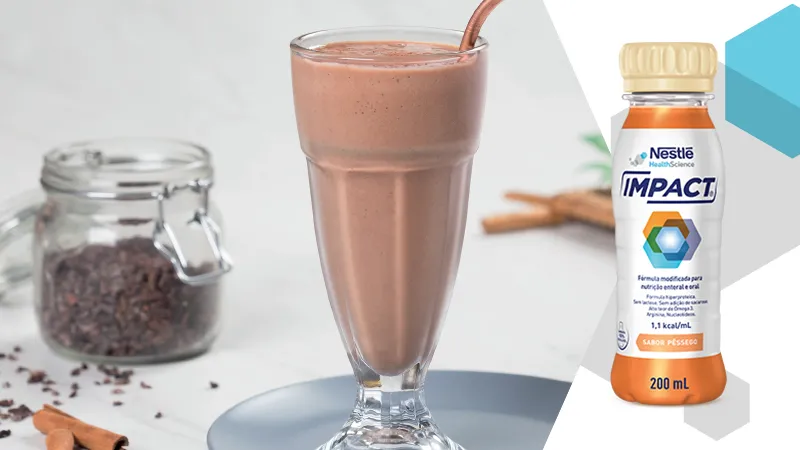 Shake de cacau e pêssego