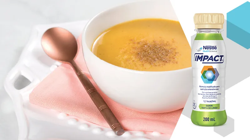 Sopa de cenoura, curry e pêssego