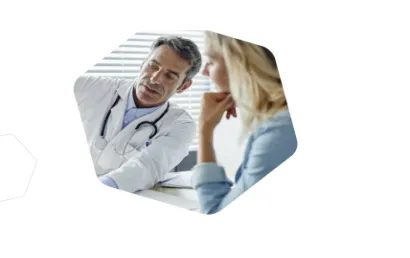 Médico em consulta